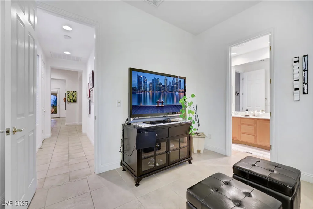 2785 Soft Horizon, Las Vegas, NV 89135