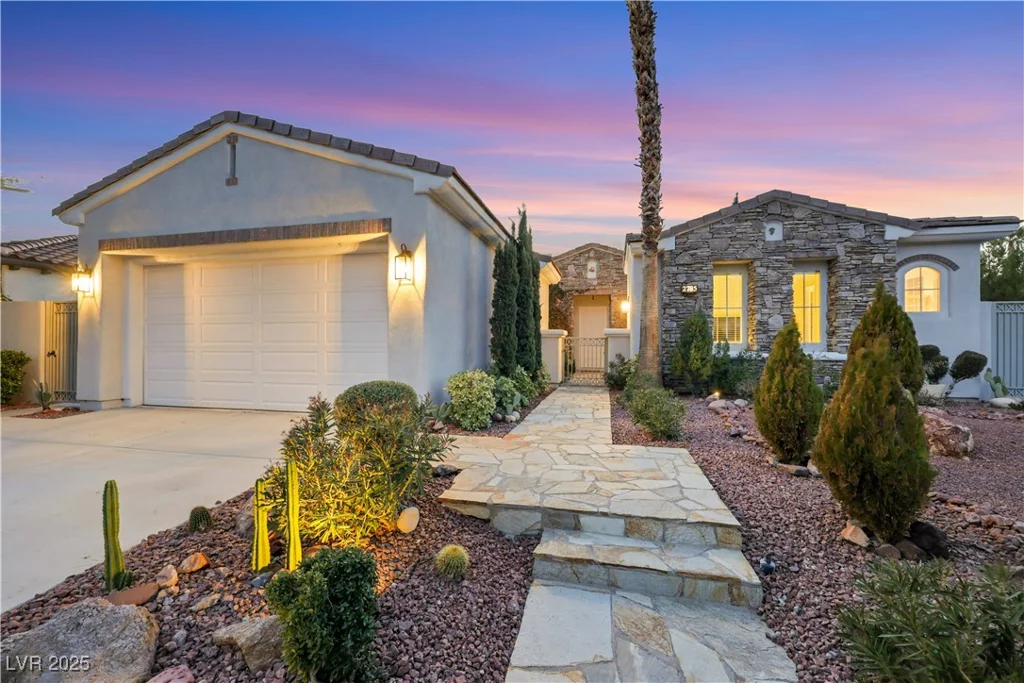 2785 Soft Horizon, Las Vegas, NV 89135