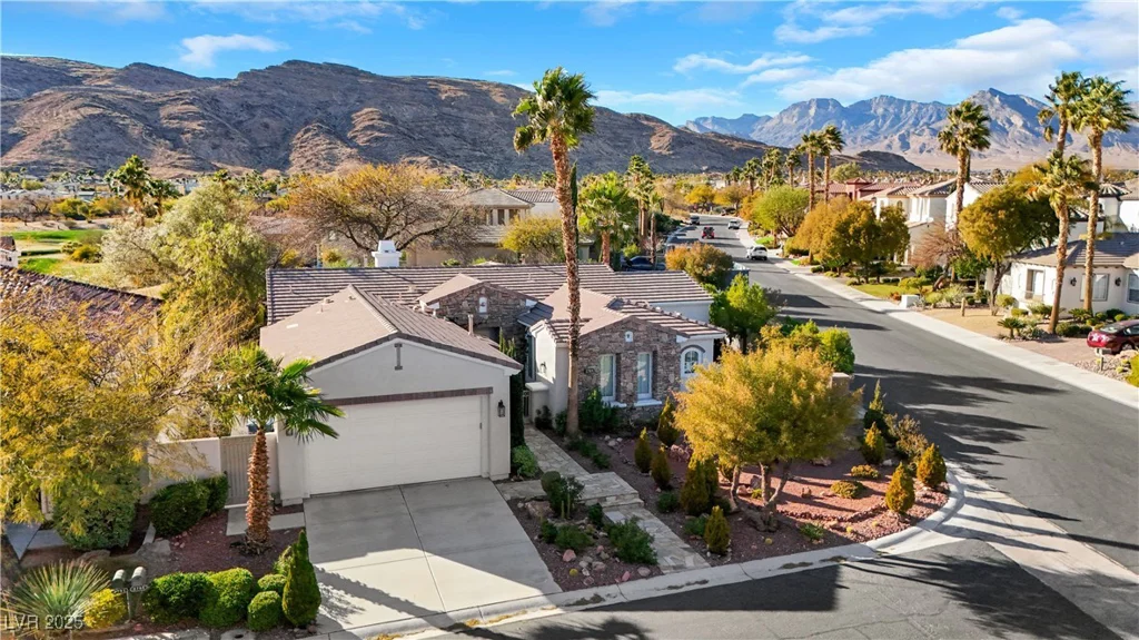 2785 Soft Horizon, Las Vegas, NV 89135