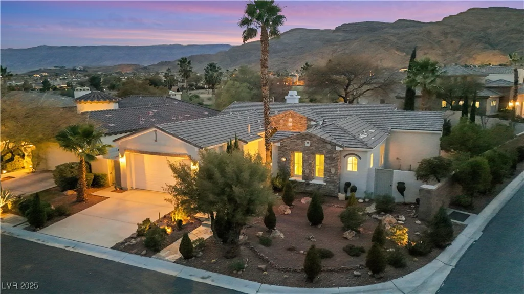 2785 Soft Horizon, Las Vegas, NV 89135