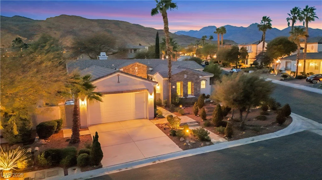 2785 Soft Horizon, Las Vegas, NV 89135