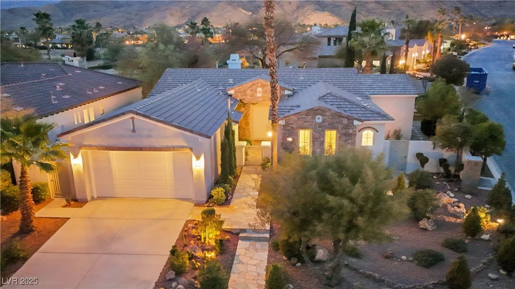 2785 Soft Horizon, Las Vegas, NV 89135