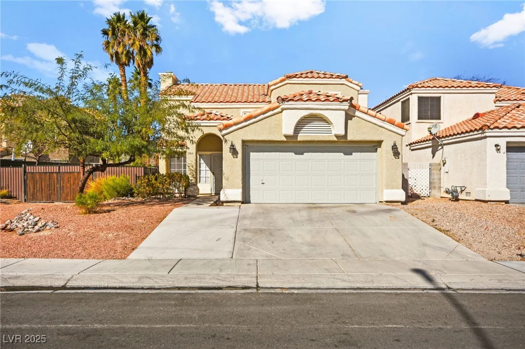 1904 Monte Alban, North Las Vegas, NV 89031