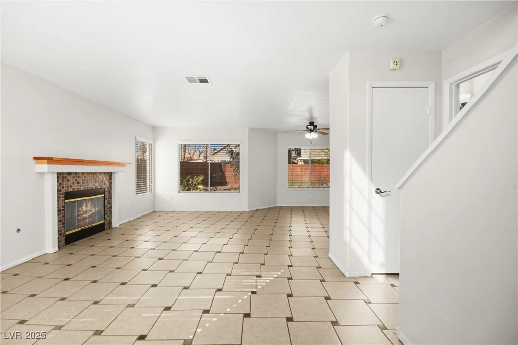 1904 Monte Alban, North Las Vegas, NV 89031
