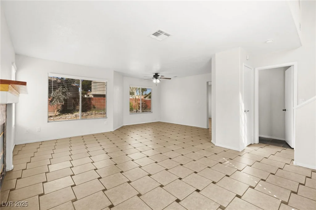 1904 Monte Alban, North Las Vegas, NV 89031