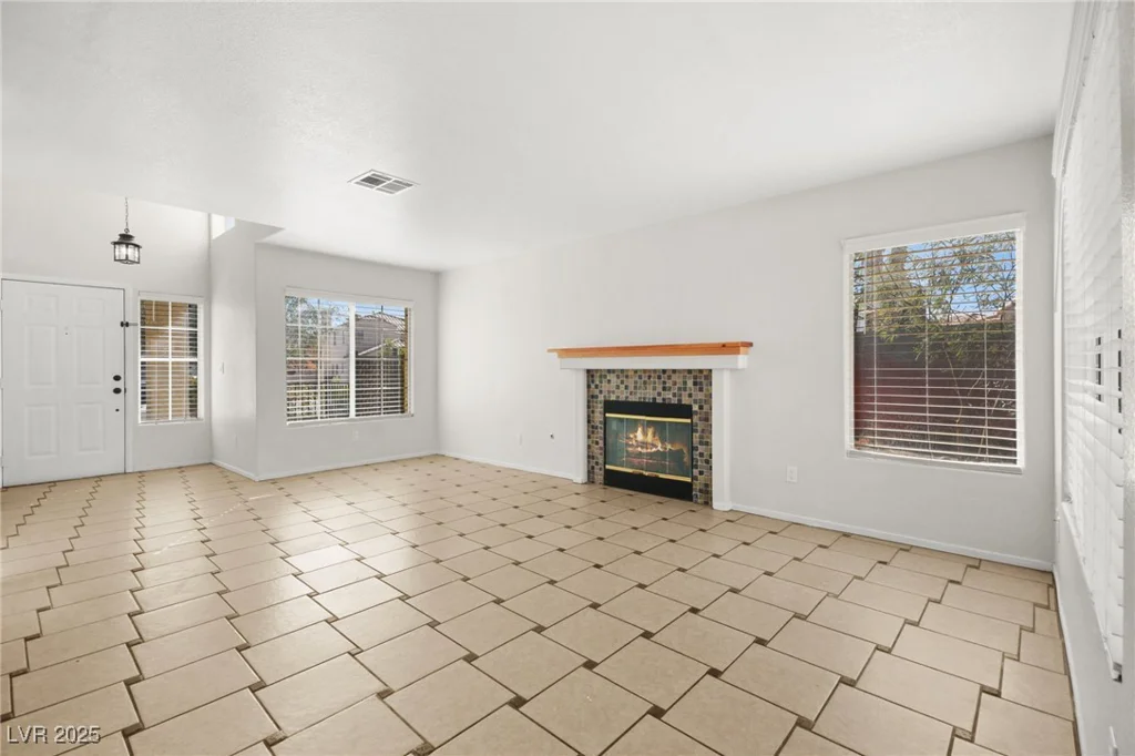 1904 Monte Alban, North Las Vegas, NV 89031