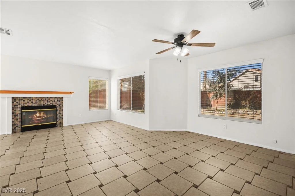 1904 Monte Alban, North Las Vegas, NV 89031