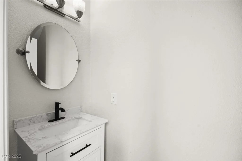 1904 Monte Alban, North Las Vegas, NV 89031
