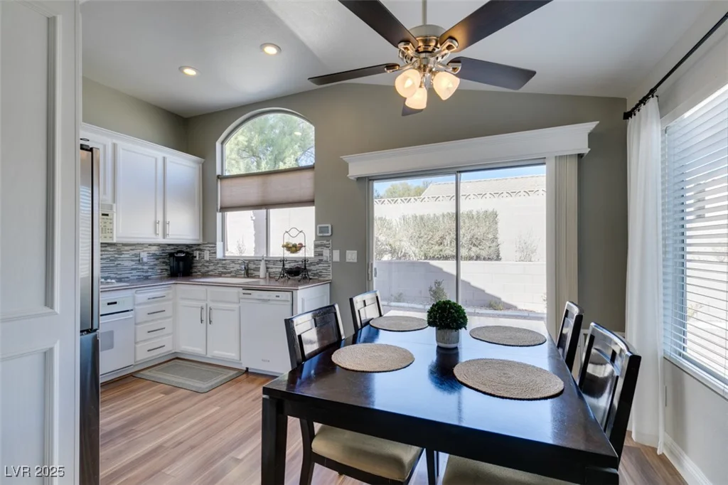 7608 Little Valley, Las Vegas, NV 89147
