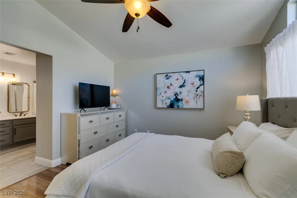 7608 Little Valley, Las Vegas, NV 89147