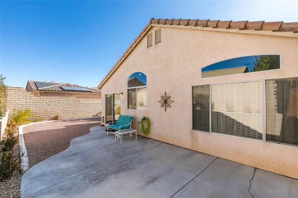 7608 Little Valley, Las Vegas, NV 89147