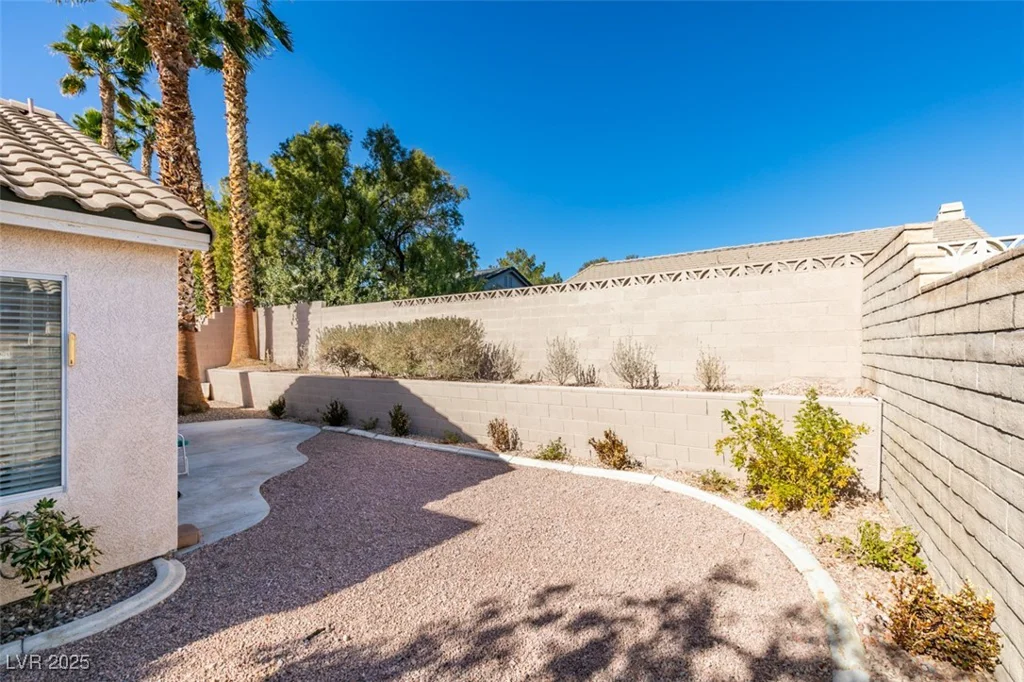 7608 Little Valley, Las Vegas, NV 89147