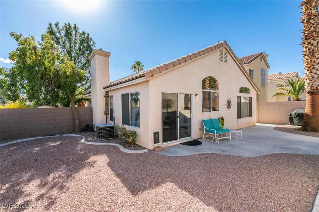 7608 Little Valley, Las Vegas, NV 89147