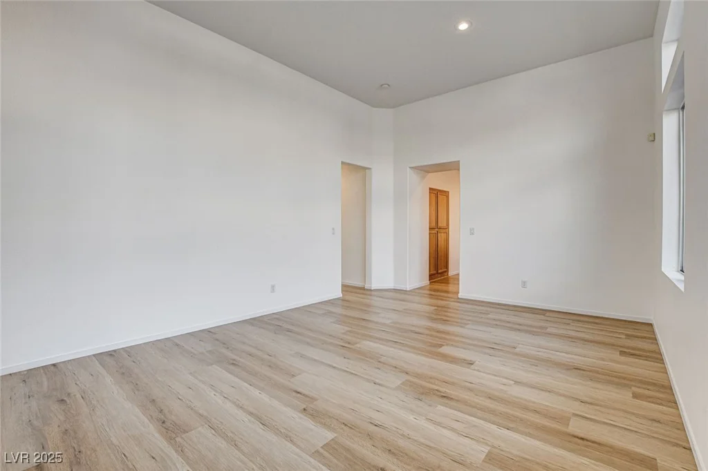5965 Poplar Tree, Las Vegas, NV 89148
