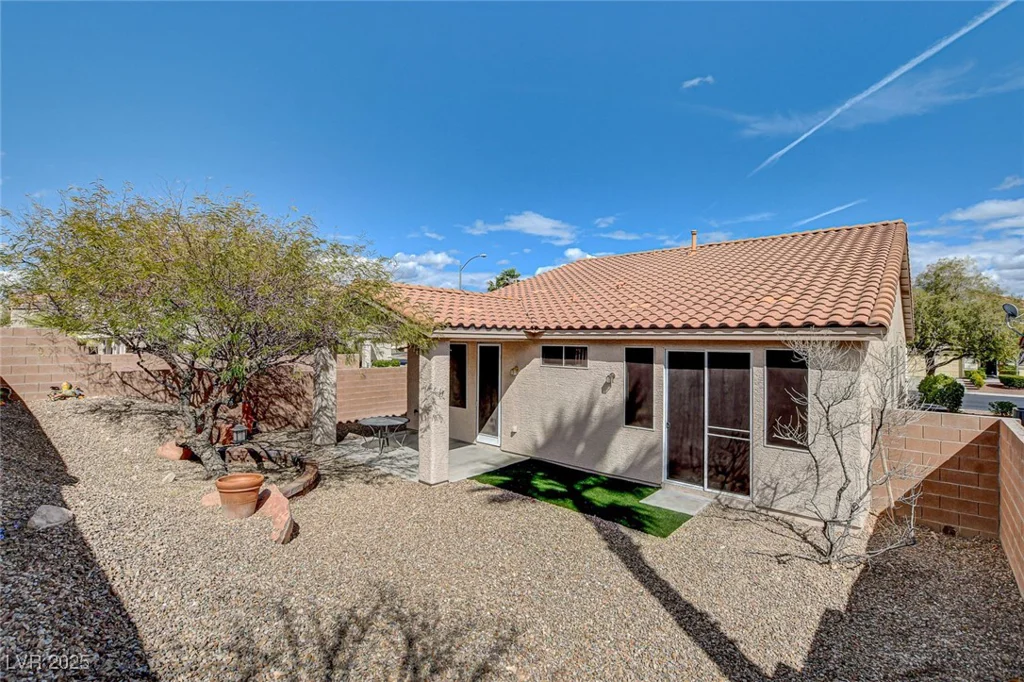 5965 Poplar Tree, Las Vegas, NV 89148