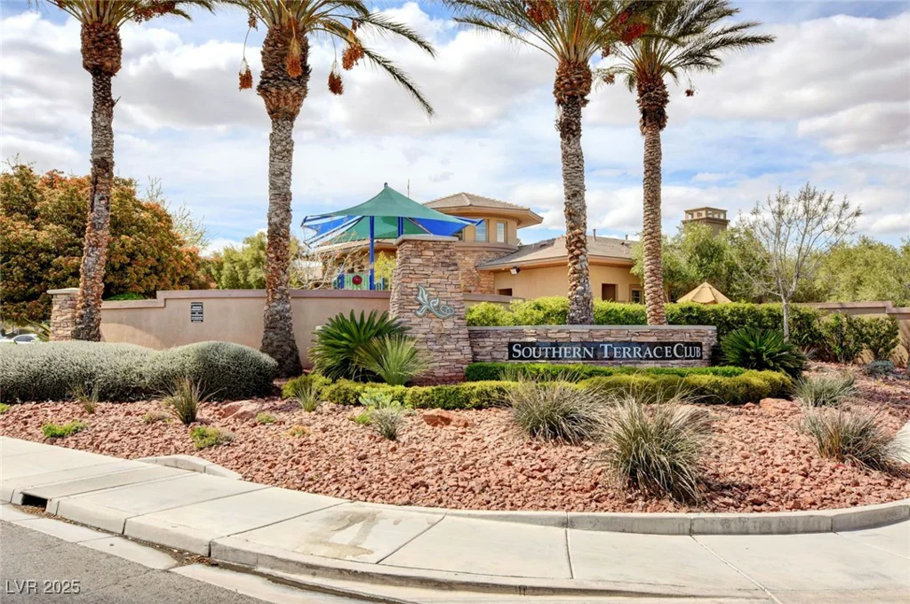 5965 Poplar Tree, Las Vegas, NV 89148