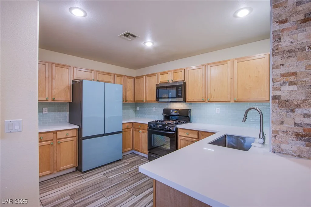 9144 Epworth, Las Vegas, NV 89148