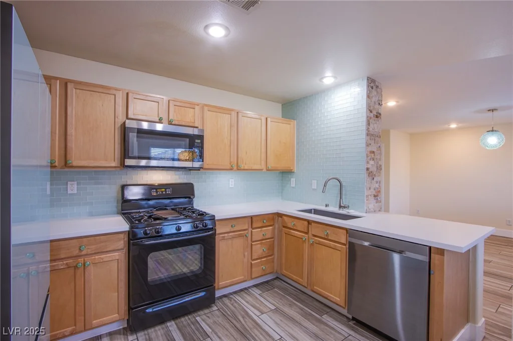 9144 Epworth, Las Vegas, NV 89148