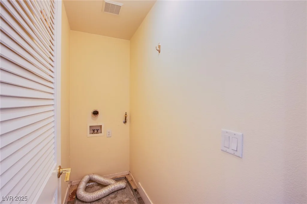 9144 Epworth, Las Vegas, NV 89148