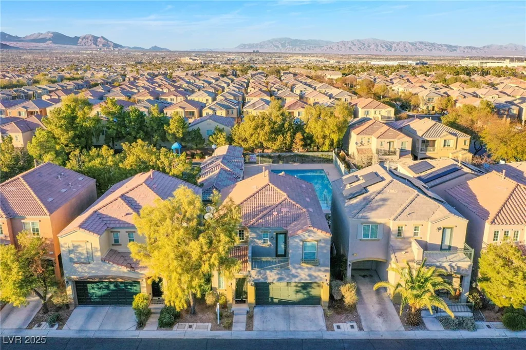 9144 Epworth, Las Vegas, NV 89148