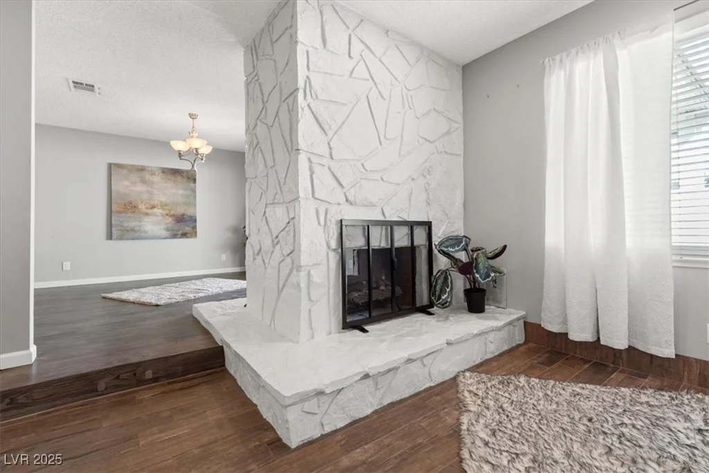 8212 Ducharme, Las Vegas, NV 89145