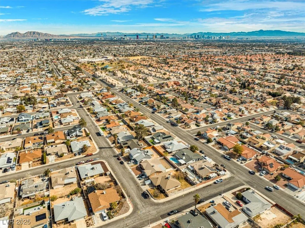 8212 Ducharme, Las Vegas, NV 89145