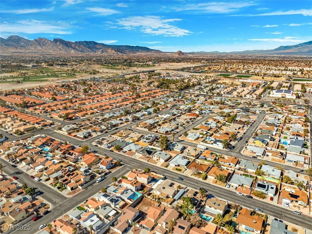8212 Ducharme, Las Vegas, NV 89145