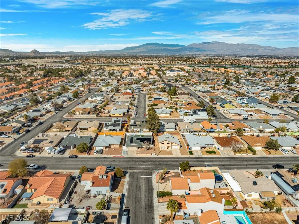 8212 Ducharme, Las Vegas, NV 89145