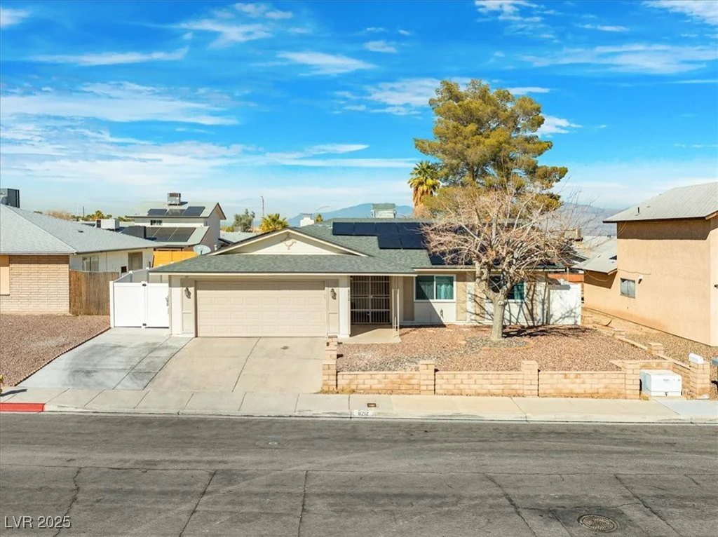 8212 Ducharme, Las Vegas, NV 89145