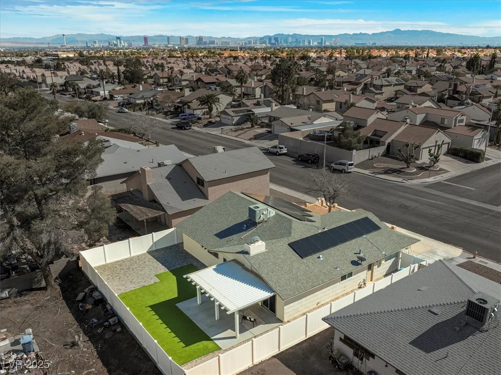 8212 Ducharme, Las Vegas, NV 89145