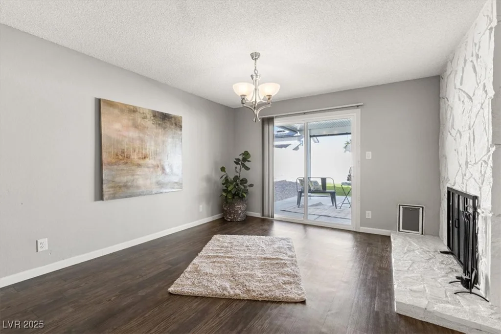 8212 Ducharme, Las Vegas, NV 89145