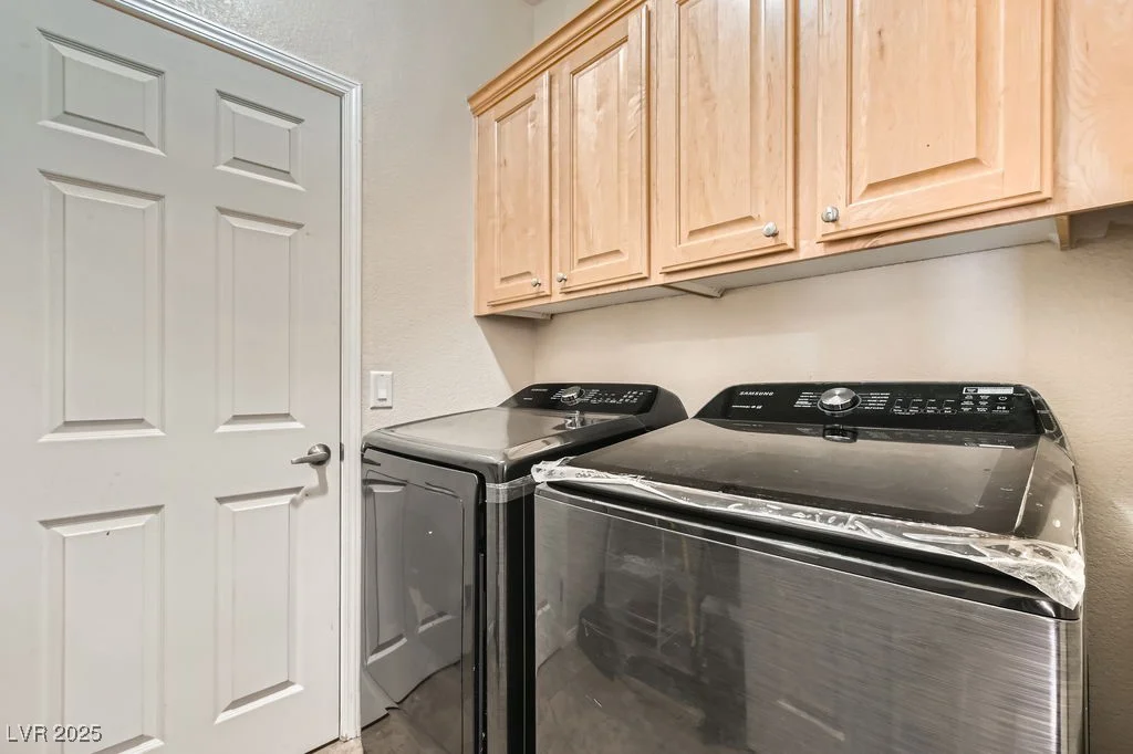 7344 Jelson Falls, Las Vegas, NV 89131