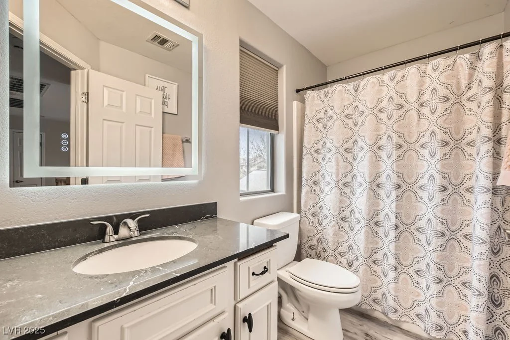 7344 Jelson Falls, Las Vegas, NV 89131