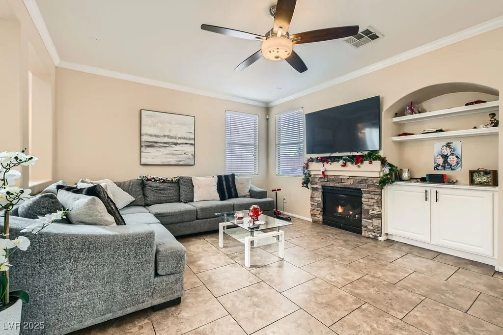7344 Jelson Falls, Las Vegas, NV 89131