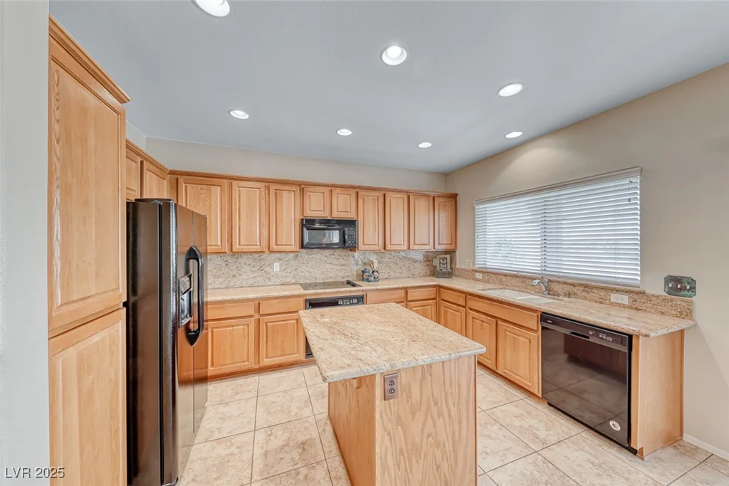 2540 Thatcher, Henderson, NV 89052