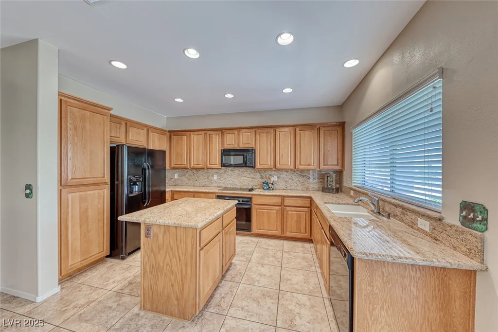 2540 Thatcher, Henderson, NV 89052
