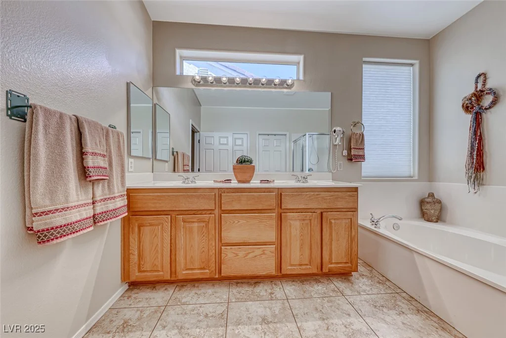 2540 Thatcher, Henderson, NV 89052