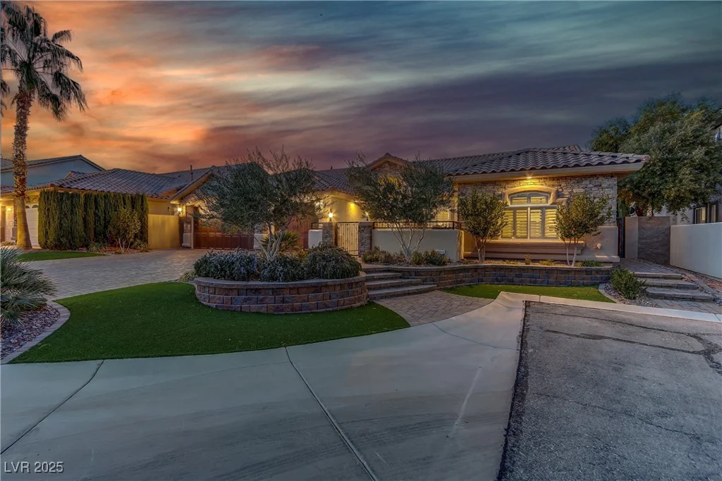 5434 Pendini Point, Las Vegas, NV 89141