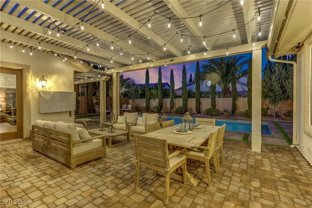 5434 Pendini Point, Las Vegas, NV 89141