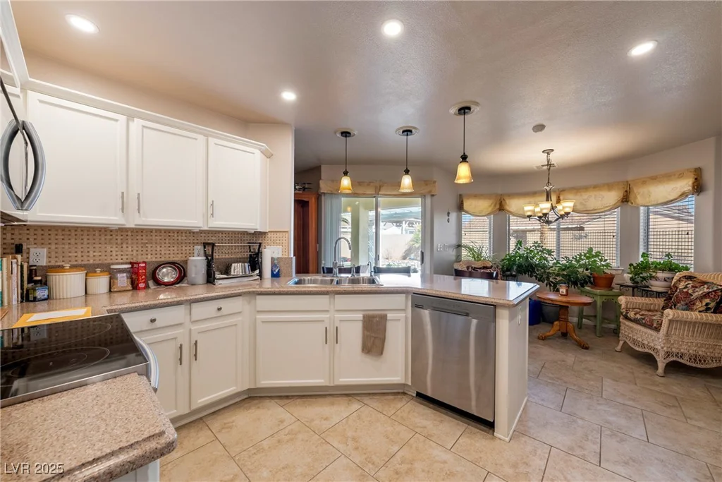 341 Dylan, Pahrump, NV 89048