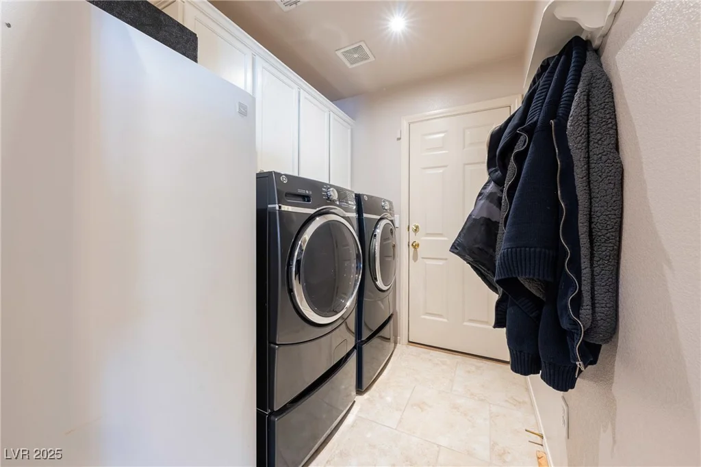 341 Dylan, Pahrump, NV 89048