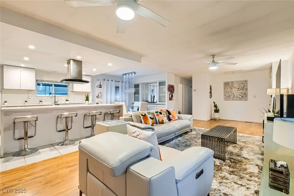 5058 Ridge Club, Las Vegas, NV 89103
