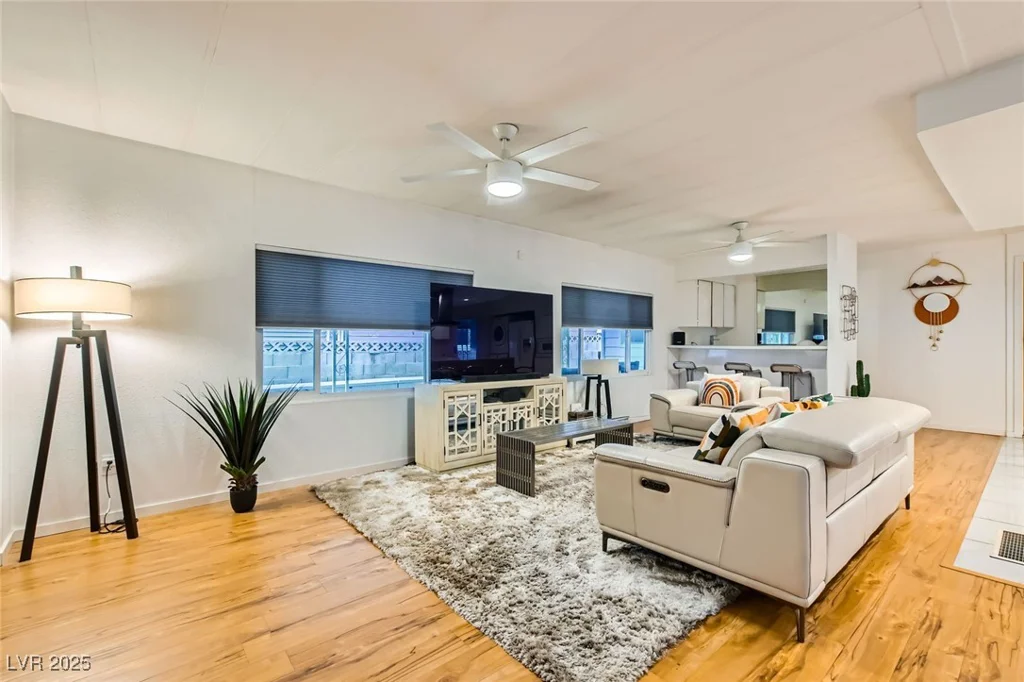 5058 Ridge Club, Las Vegas, NV 89103