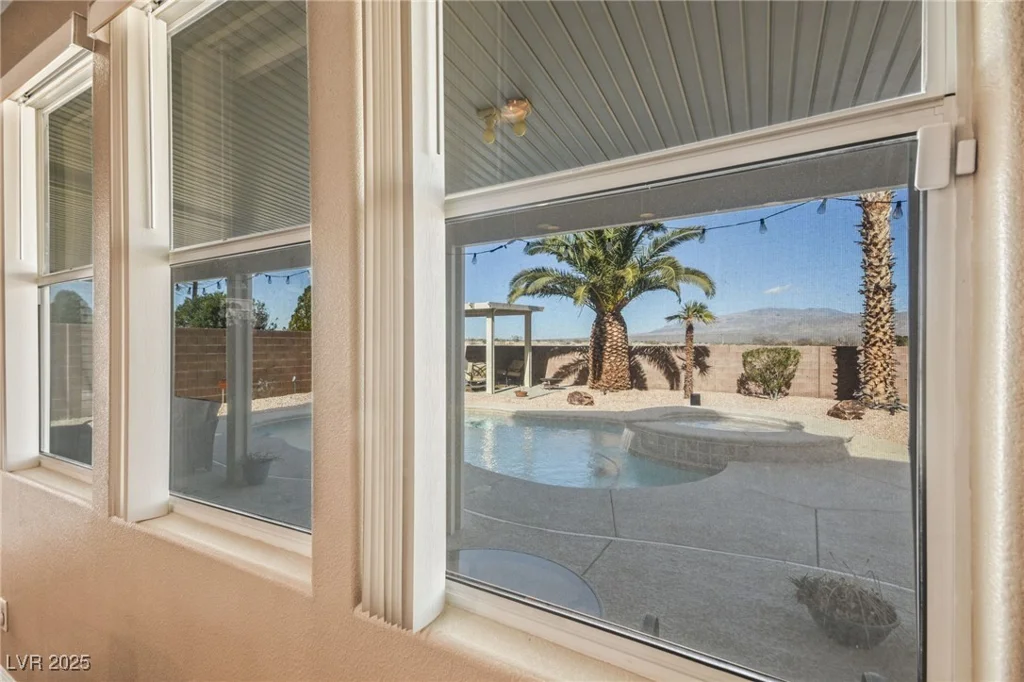 8106 Buffalo Clan, Las Vegas, NV 89131