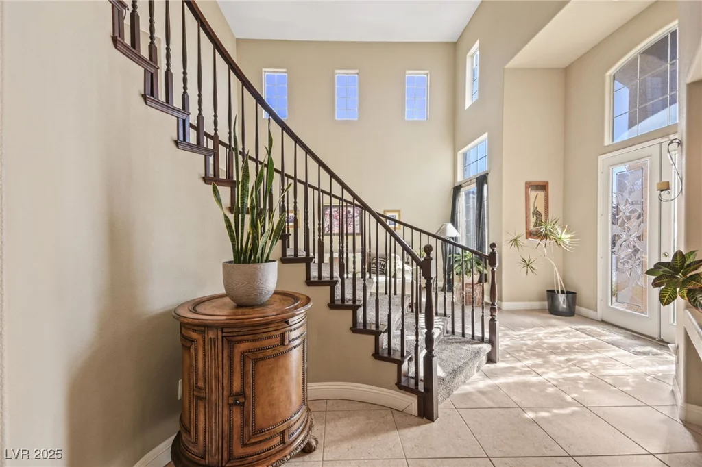 8106 Buffalo Clan, Las Vegas, NV 89131