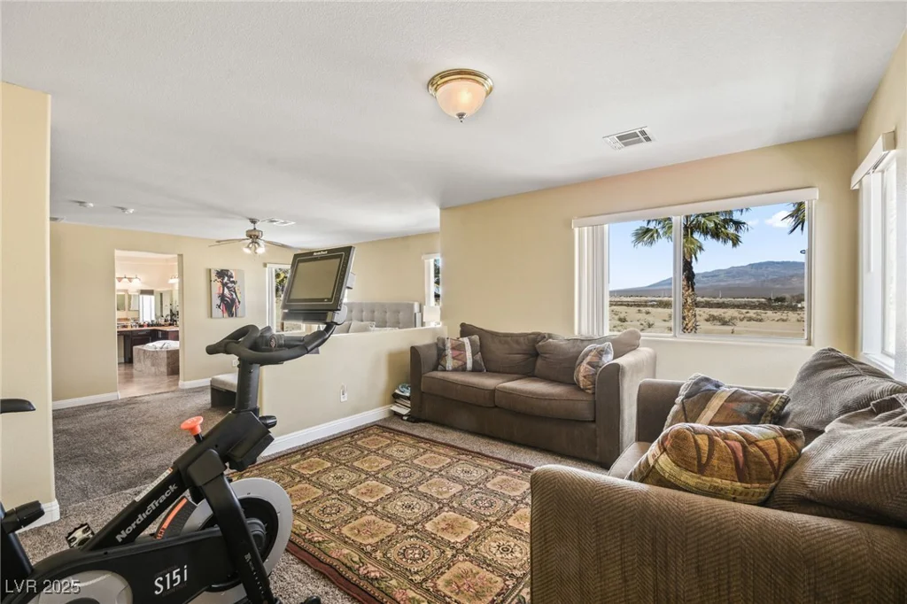 8106 Buffalo Clan, Las Vegas, NV 89131