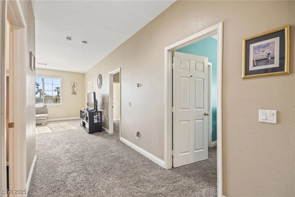 8106 Buffalo Clan, Las Vegas, NV 89131