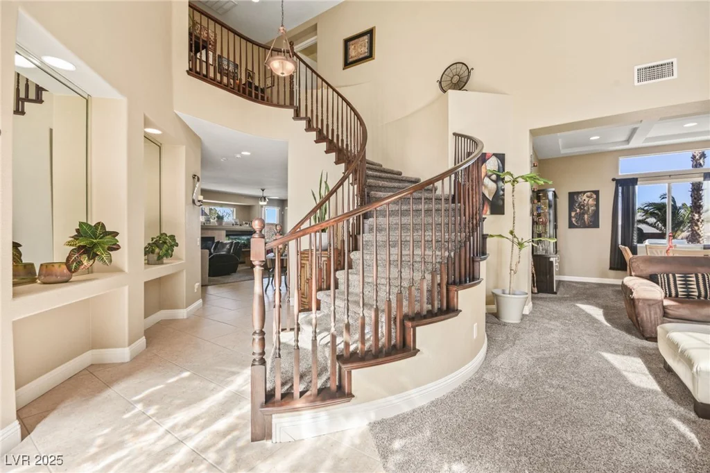 8106 Buffalo Clan, Las Vegas, NV 89131
