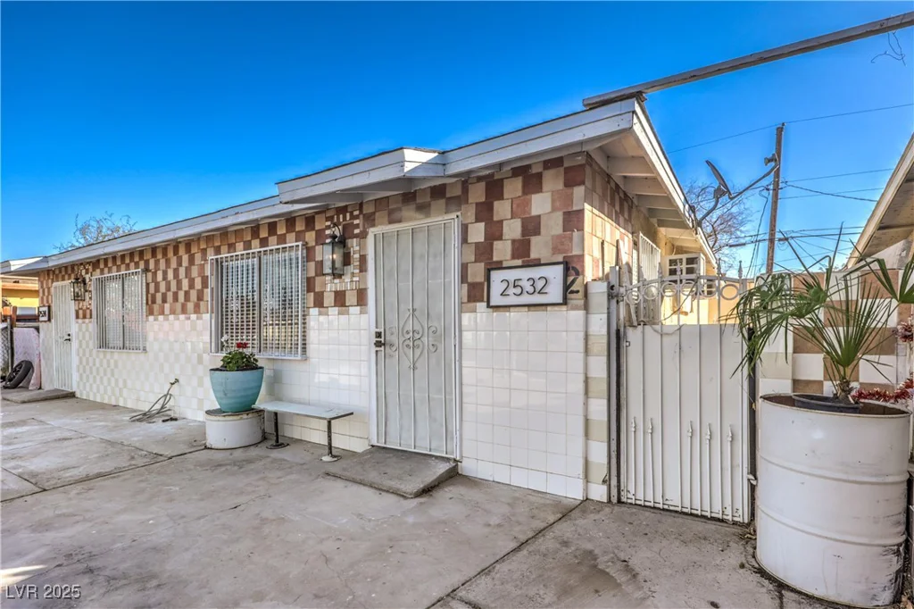 2532 Salt Lake, North Las Vegas, NV 89030