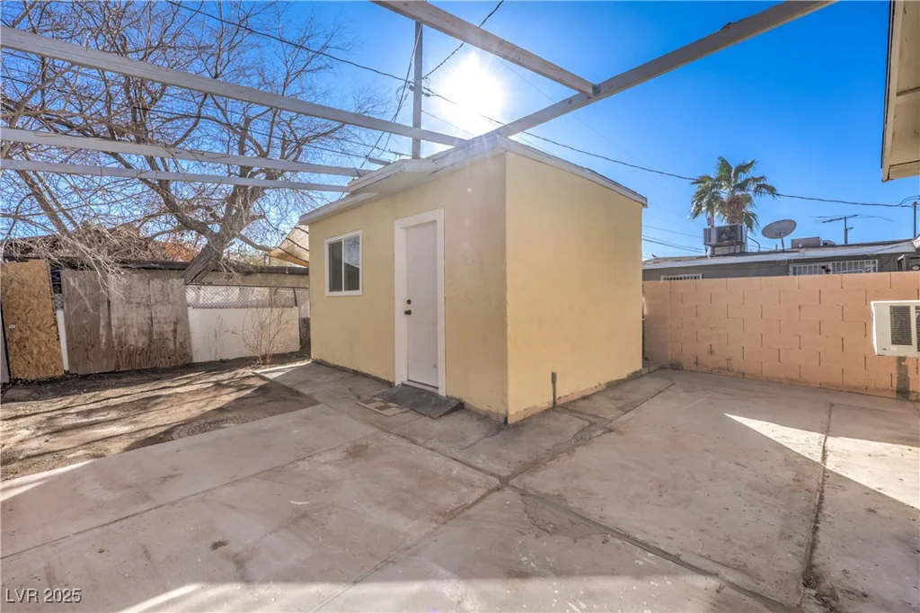 2532 Salt Lake, North Las Vegas, NV 89030